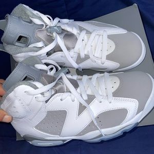 AIR JORDAN RETRO 6 ‘COOL GREY’